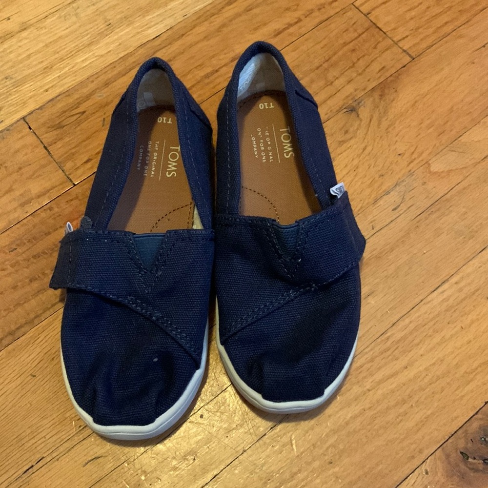 Toms kids shoes T10